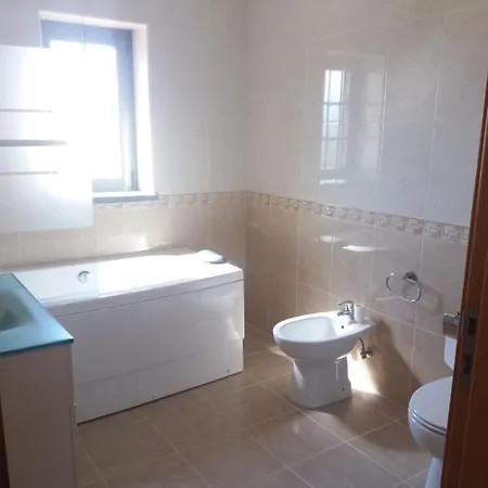 Dos Redondos בית נופש פרנאו פרו